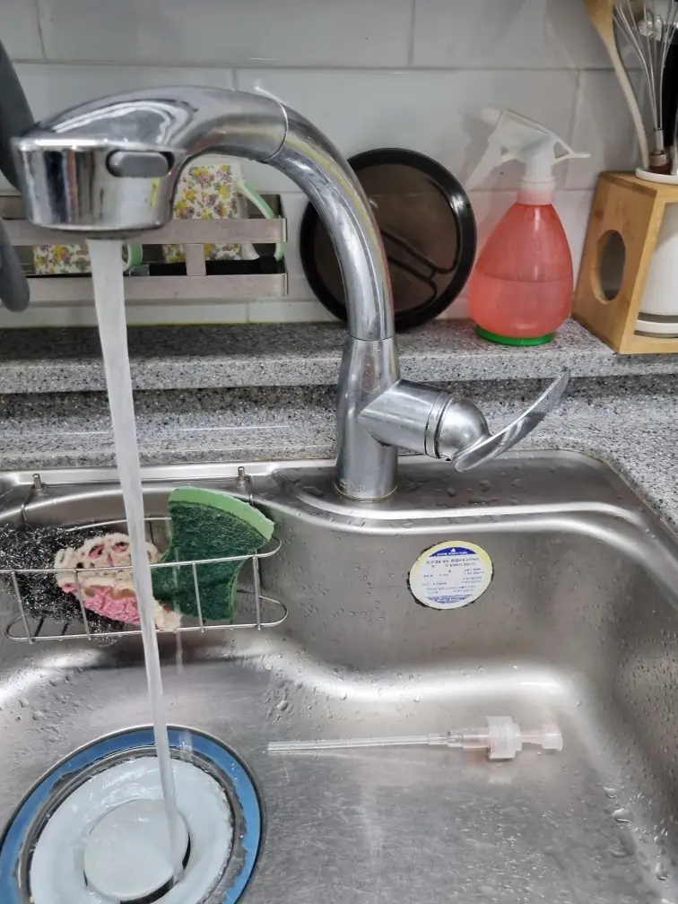 싱크대 뚫음 작업 8